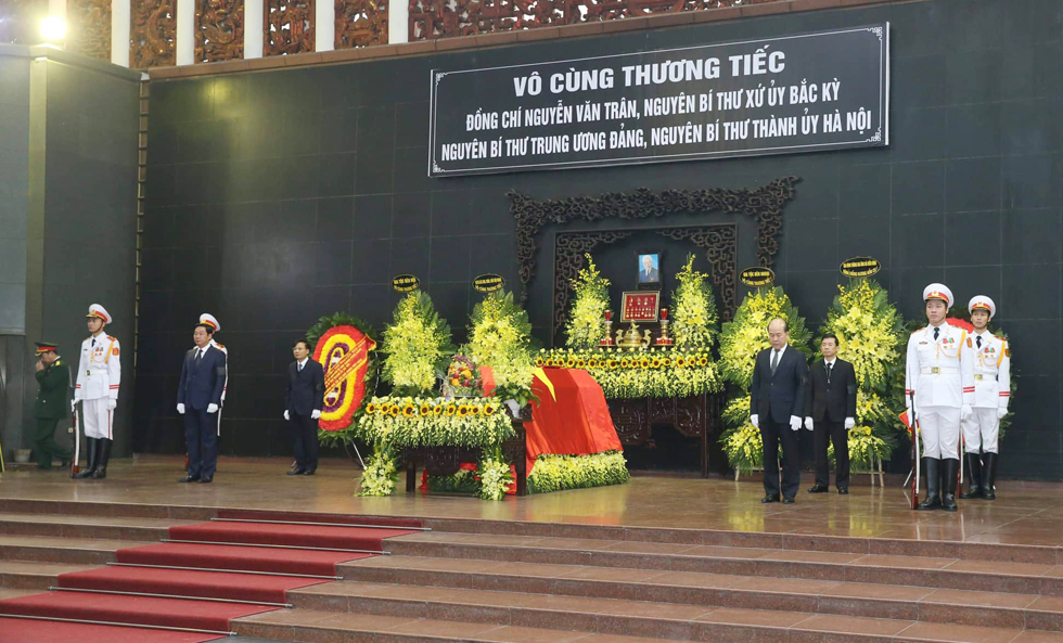 Linh cữu đồng chí Nguyễn Văn Trân tại Nhà tang lễ Quốc gia (số 5 Trần Thánh Tông, Hà Nội).