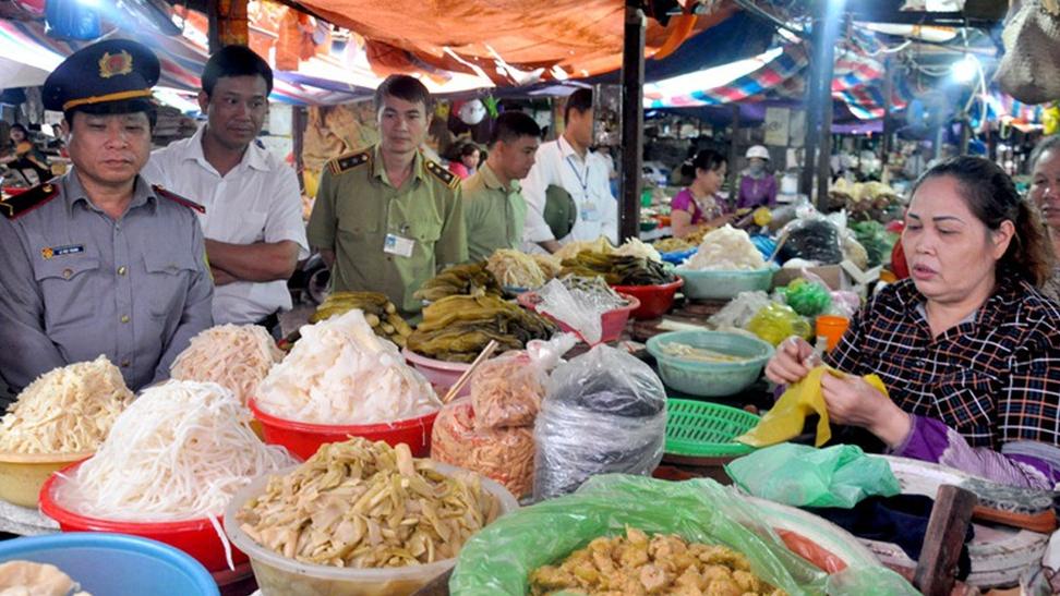 Siết chặt an toàn thực phẩm dịp Tết và lễ hội Xuân