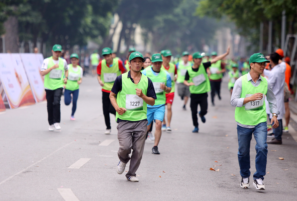 Hơn 2.000 người tham gia Giải chạy vì người bệnh Parkinson