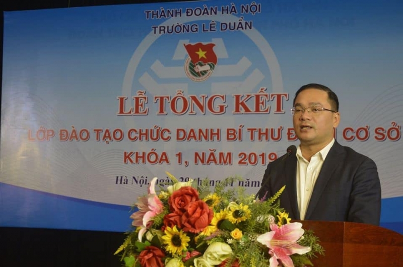 Đồng chí Nguyễn Ngọc Việt – Uỷ viên Ban Thường vụ Trung ương Đoàn, Bí thư Thành đoàn Hà Nội phát biểu tại buổi lễ.