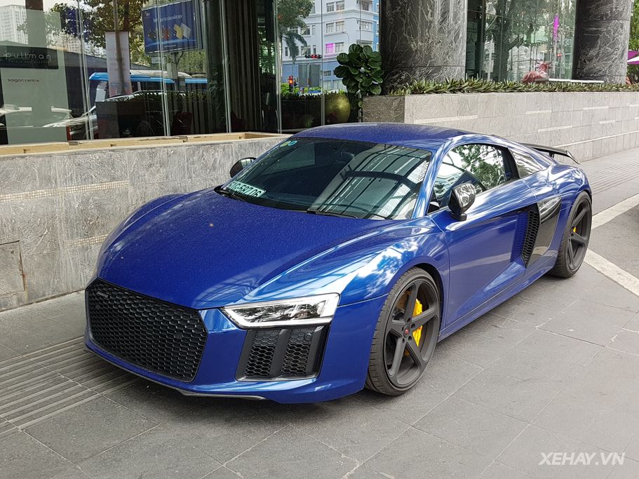 Audi R8 V10 Plus hàng hiếm với