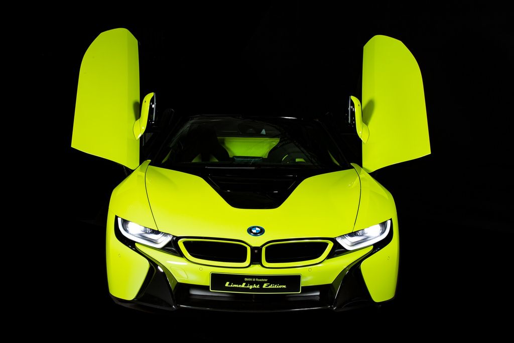 BMW i8 Roadster LimeLight Edition - Độc bản cho người yêu màu xanh