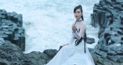 “Thiên thần Bolero” Quỳnh Trang ra mắt MV Đường về miền Trung