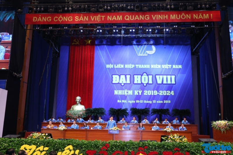 Đoàn Chủ tịch Đại hội