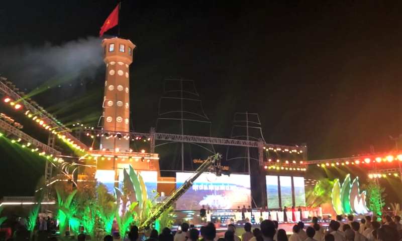 Khánh thành biểu tượng Cột cờ Hà Nội tại Đất Mũi Cà Mau