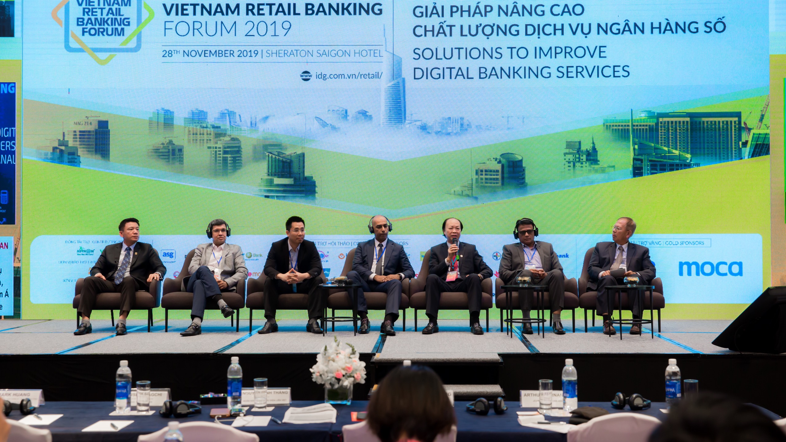 Ngân hàng Việt sắp đưa robot và trí tuệ nhân tạo AI vào giao dịch