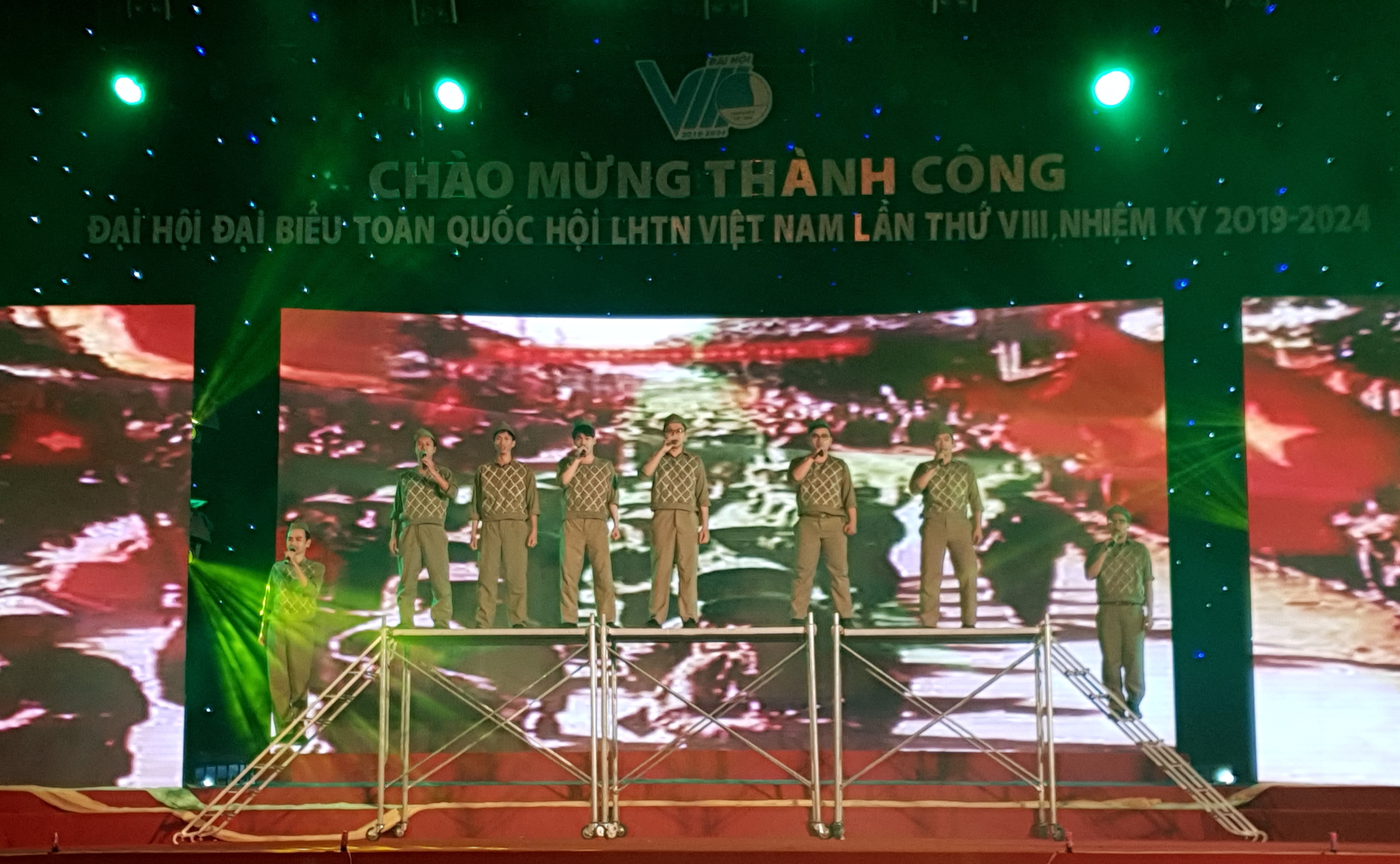 Rực rỡ sắc màu chào mừng thành công Đại hội Hội LHTN Việt Nam lần thứ VIII