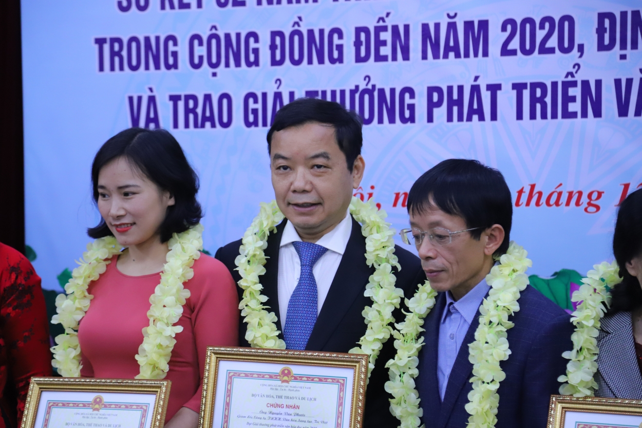 First News nhận giải thưởng của Bộ VHTT&DL vì phát triển văn hóa đọc