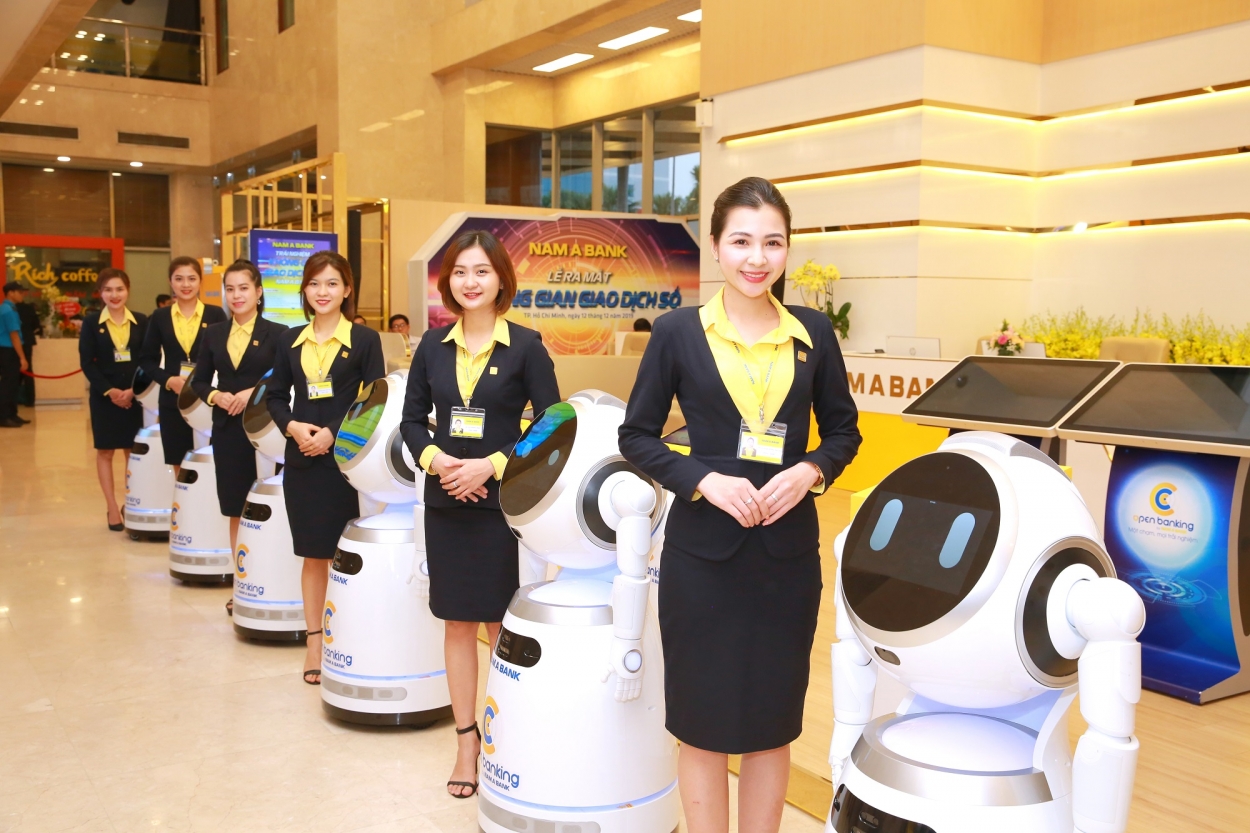 Nam A Bank trở thành ngân hàng Việt đầu tiên ứng dụng Robot OPBA vào quầy giao dịch