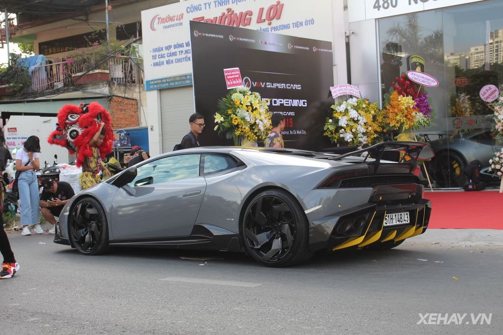 Tiếp tới là