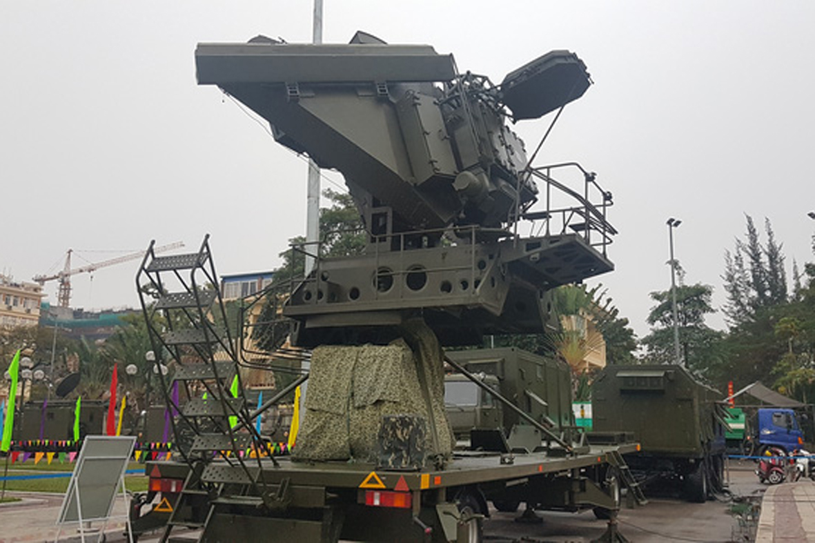 Đài radar điều khiển hỏa lực SNR-125 Low Blow thuộc tổ hợp phòng không S-125-2TM