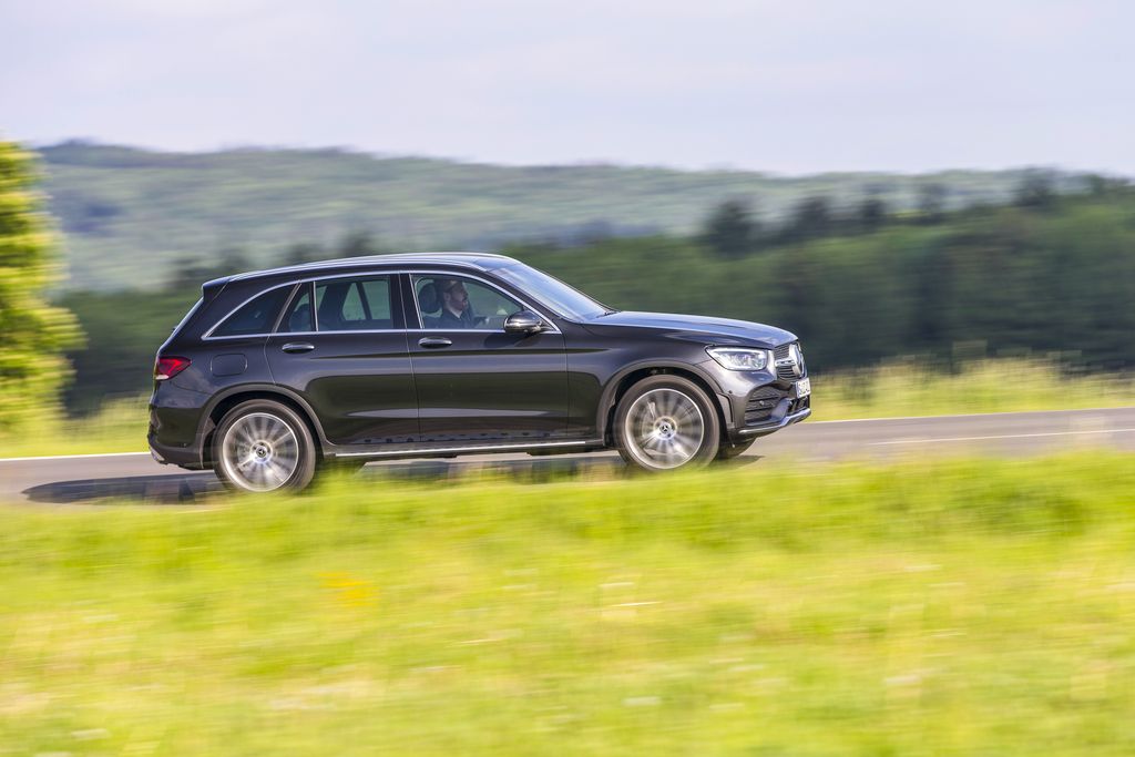 Mercedes-Benz GLC 300 4MATIC Facelift ra mắt tại Việt Nam, giá 2,559 tỷ đồng