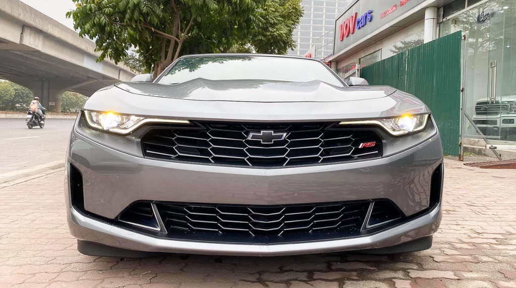 Chevrolet Camaro RS 2019 mui trần đầu tiên về Việt Nam được chào giá hơn 3 tỷ đồng