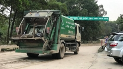 Hà Nội phân luồng rác sau sự cố người dân chặn xe vào bãi rác Nam Sơn