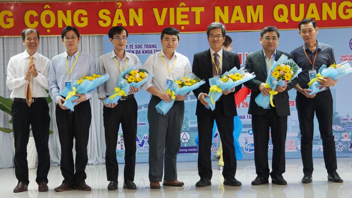 Bệnh viện Đa khoa tỉnh Sóc Trăng: Hội nghị khoa học thường niên 2019