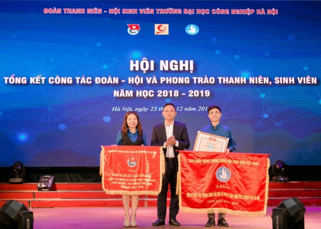 Hơn 200 đề tài nghiên cứu khoa học của sinh viên có tính ứng dụng cao