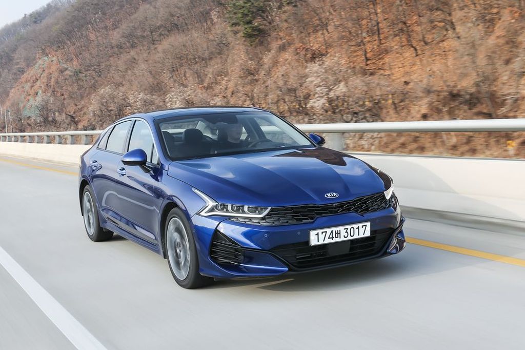 Kia Optima/K5 2021 tung ảnh thực tế tại Hàn Quốc - Kẻ đe doạ Mazda6