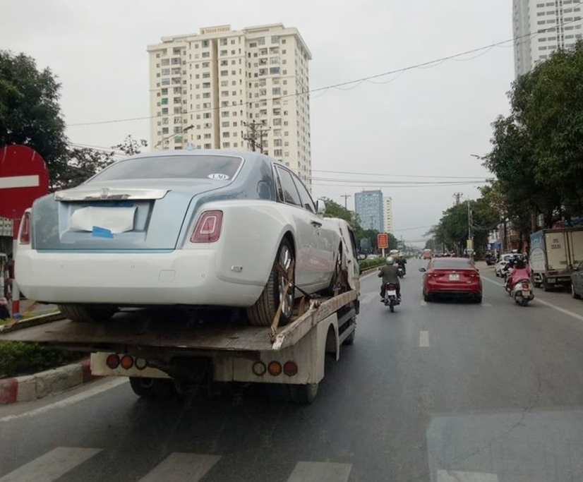 Rolls-Royce Phantom VIII thứ 2 cập bến Việt Nam, mang biển số Lào