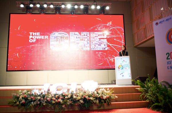 Chủ tịch JCI Việt Nam 2019 Phan Ngọc Diễm phát biểu tại sự kiện