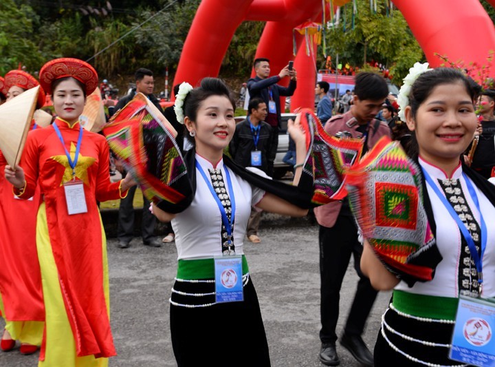 Lễ hội ném còn ba nước Việt Nam - Lào - Trung Quốc: Vun đắp tình hữu nghị