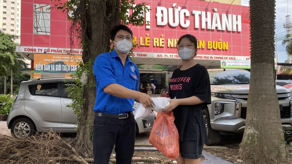 Đại học Kiến trúc Hà Nội: Thi vẽ tranh cổ động, đồng hành cùng sinh viên trong đại dịch Covid-19 Đại học Kiến trúc Hà Nội: Thi vẽ tranh cổ động, đồng hành cùng sinh viên trong đại dịch Covid-19
