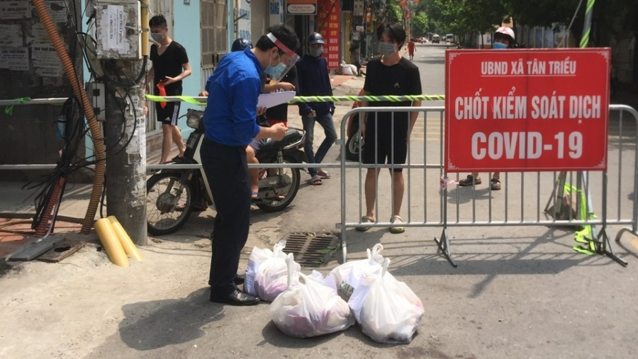 Đại học Thủy lợi: Những phần quà hỗ trợ tiếp tục tới tay sinh viên Đại học Thủy lợi: Những phần quà hỗ trợ tiếp tục tới tay sinh viên