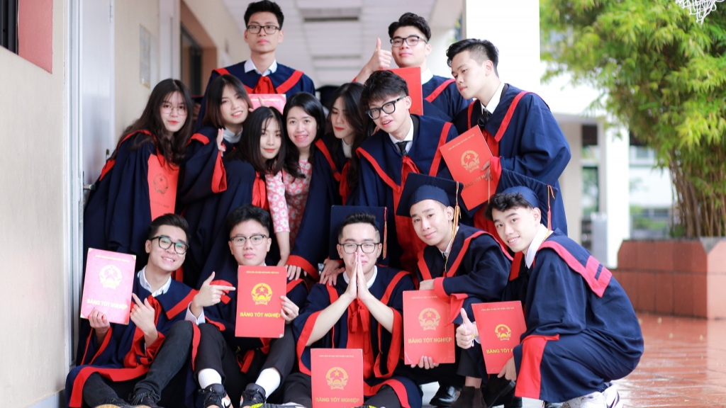 Nỗi lòng "sĩ tử" 2K3 trong ngày nhận điểm chuẩn vào đại học