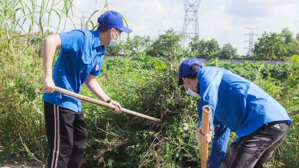 Dọn dẹp phố phường, trường học đón “trạng thái bình thường mới”