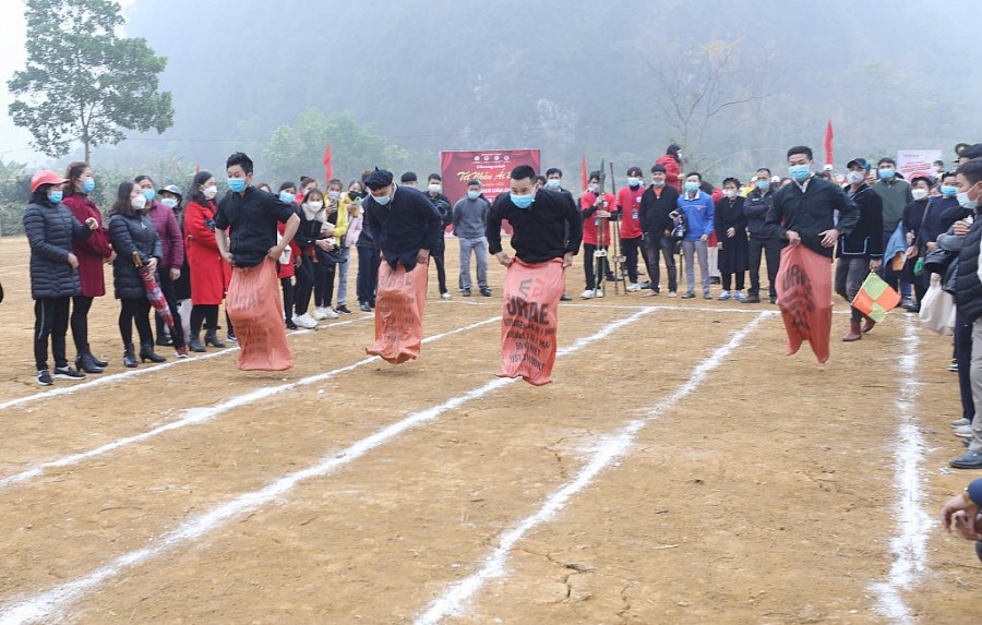 “Tết Nhân ái” đến với đồng bào huyện miền núi Lạng Sơn