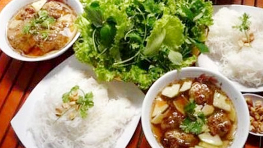 Hành trình ẩm thực Việt Nam dưới đánh giá của du khách Việt