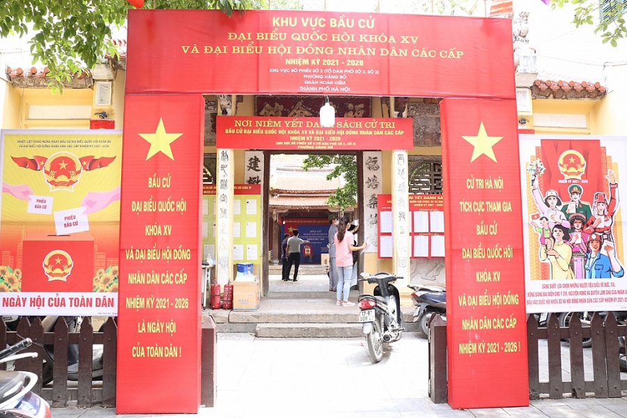 Hà Nội: Đường phố trang hoàng rực rỡ chào đón ngày hội toàn dân