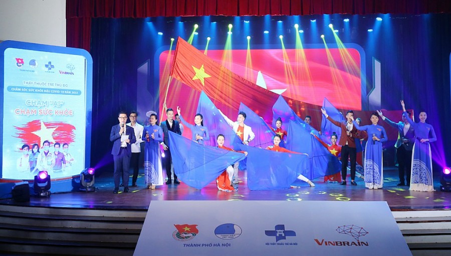 Phát động hành trình “Thầy thuốc trẻ làm theo lời Bác tình nguyện vì sức khỏe cộng đồng” năm 2022 Phát động hành trình “Thầy thuốc trẻ làm theo lời Bác tình nguyện vì sức khỏe cộng đồng” năm 2022