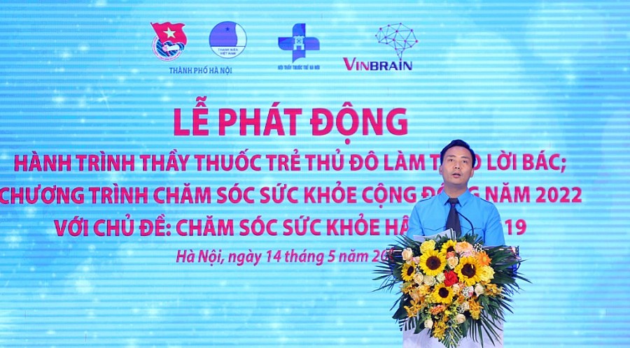 Phó Bí thư Thường trực Thành đoàn, Chủ tịch Hội Liên hiệp thanh niên Việt Nam thành phố Hà Nội Nguyễn Đức Tiến 