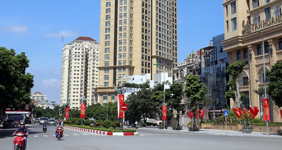 Không khí tưng bừng chào mừng các ngày lễ lớn, sự kiện trọng đại của Thủ đô tại quận ở quận Tây Hồ