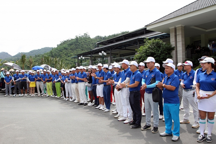 Giải Golf Sao vàng lần thứ VI năm 2020 diễn ra ngày 7 tháng 10, tại Sân Golf Hilltop Valley Golf Club TT Kỳ Sơn, Hòa Bình.