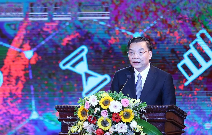 Chủ tịch UBND thành phố Hà Nội Chu Ngọc Anh phát biểu tại lễ tôn vinh.