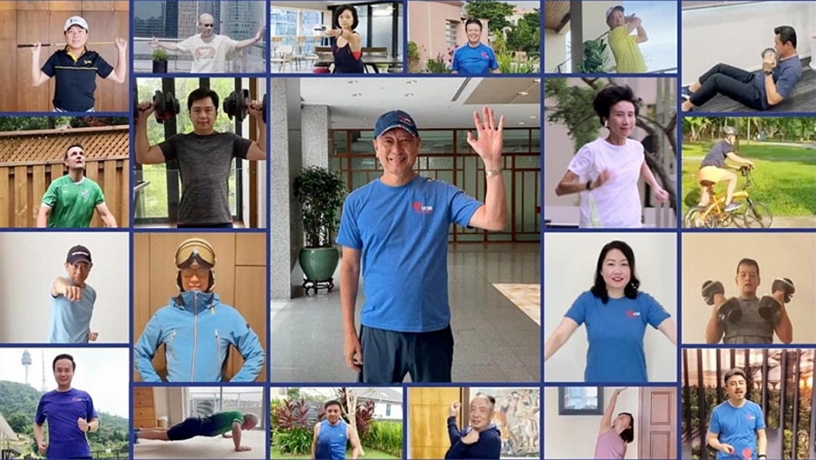 Ông Wee Ee Cheong, Phó Chủ tịch kiêm Tổng Giám đốc tập đoàn UOB (giữa), và các lãnh đạo cấp cao của UOB đã tập hợp các nhân viên, gia đình và khách hàng của họ trên toàn cầu để hỗ trợ các cộng đồng thông qua chương trình chạy trực tuyến UOB Global Heartbeat Virtual Run/Walk