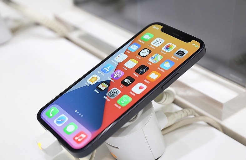 iPhone 12 xác lập kỷ lục đặt hàng mới tại Thế Giới Di Động