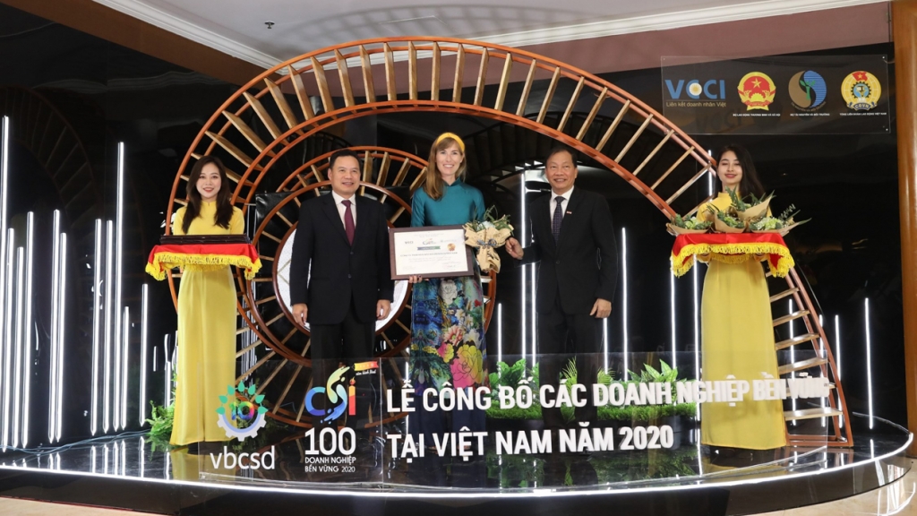 Đây là năm thứ 5 liên tiếp HEINEKEN Việt Nam được xếp hạng trong Top 3 Chương trình Đánh giá và Xếp hạng các Doanh nghiệp bền vững Việt Nam