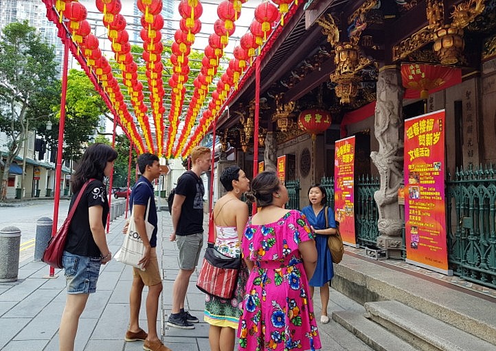 Tour tham quan Picturing Places of Colonial Singapore giúp du khách tìm hiểu lịch sử, văn hóa Đảo quốc Sư tử thông qua các tác phẩm nghệ thuật và công trình kiến trúc cổ điển... cũng là trải nghiệm không thể bỏ qua khi đến Singapore. 