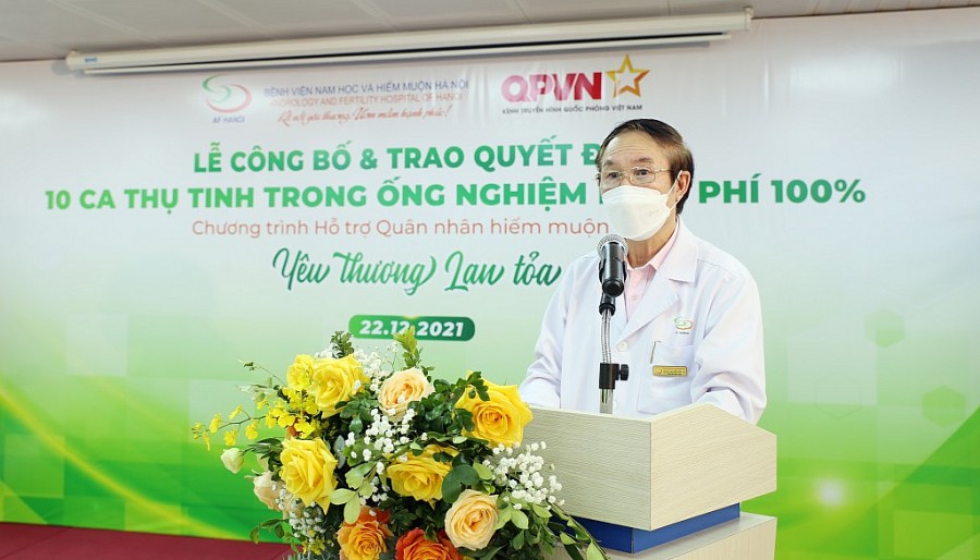 1. BSCKII Nguyễn Khắc Lợi - Giám đốc chuyên môn Bệnh viện phát biểu