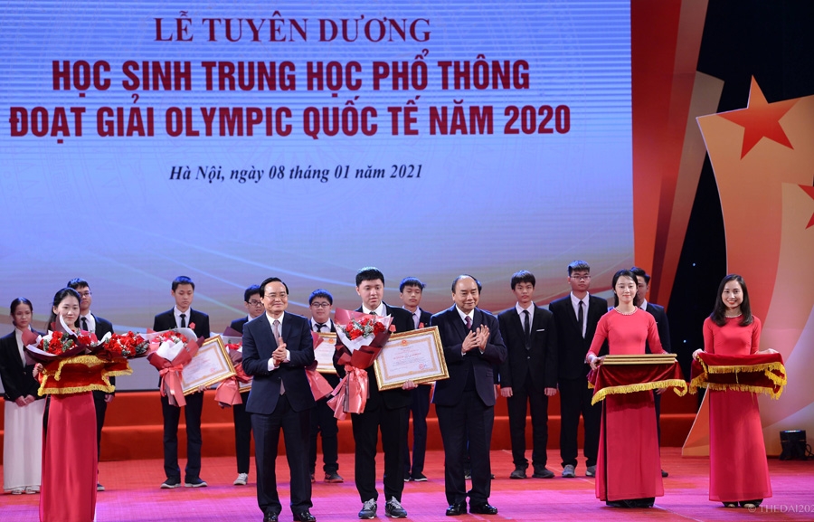 Tuyên dương học sinh trung học phổ thông đoạt giải Olympic quốc tế năm 2020