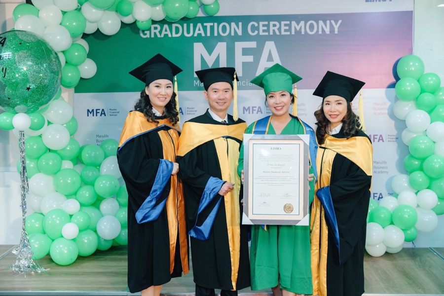 Manulife Việt Nam tổ chức lễ tốt nghiệp Master Financial Advisor tại miền Bắc, tôn vinh 71 tư vấn viên chuyên nghiệp