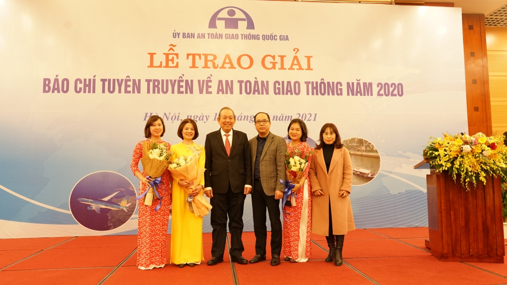 Báo Tuổi trẻ Thủ đô giành giải Nhất giải Báo chí tuyên truyền về an toàn giao thông năm 2020