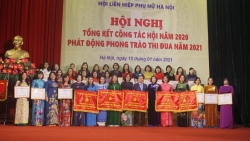 Hà Nội tổng kết công tác Hội phụ nữ, tặng quà Tết hội viên có hoàn cảnh khó khăn