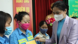 Chủ tịch Hội LHPN Việt Nam thăm, chúc Tết cán bộ, công nhân môi trường đô thị Hà Nội