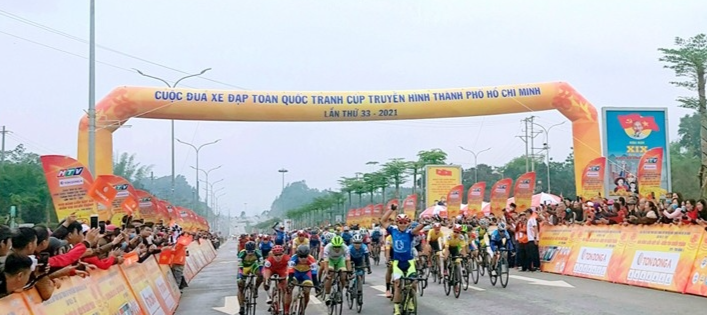 15 đội tham gia cuộc đua xe đạp “Non sông liền một dải - Niềm tin chiến thắng”