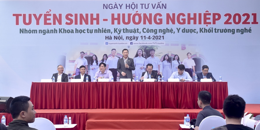 Ngày hội Tư vấn tuyển sinh - hướng nghiệp 2021 định hướng cho học sinh về nghề nghiệp tương lai