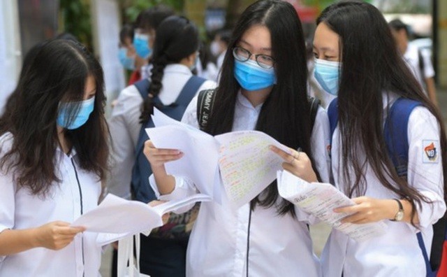 Xác minh thông tin trường học ở Hà Nội yêu cầu học sinh lớp 9 học lực không tốt cam kết không thi vào lớp 10