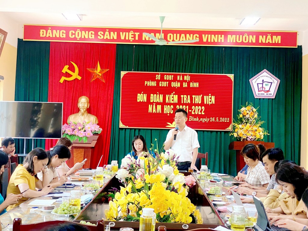 Phòng GDĐT quận và 18 trường Tiểu học, THCS quận Ba Đình đón đoàn kiểm tra Thư viện của Sở GDĐT Hà Nội.